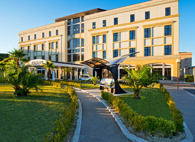 international, Italy,  architectural,  location,  courtyard,  facade,  international,  day,  hospital,  landscape,  Palermo,  Italy,  Sicily,  exterior,  signage,  Istituto Mediterraneo per i Trapianti e Terapie ad Alta Speciali,  sign,  transplant hospital outdoor;.outside;